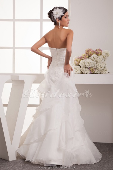 A-line Sweetheart Floor-length Sleeveless Satin Chiffon Wedding Dress