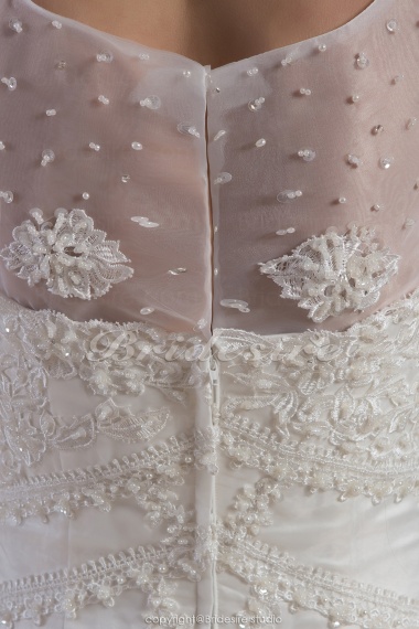 Trumpet/Mermaid Bateau Floor-length Sleeveless Chiffon Lace Wedding Dress