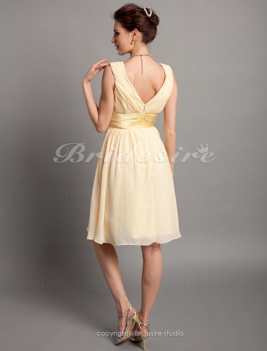 A-line Knee-length Chiffon Elastic Woven Satin V-neck Bridesmaid Dress