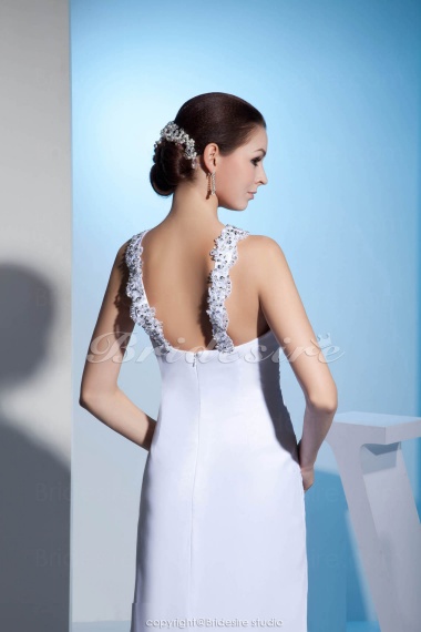 A-line Halter Floor-length Court Train Sleeveless Chiffon Wedding Dress