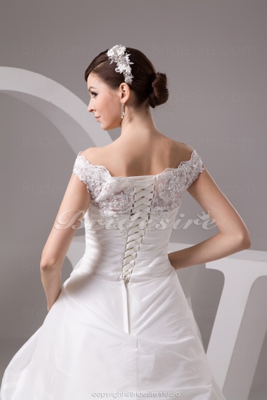 Ball Gown Off-the-shoulder Chapel Train Sleeveless Taffeta Lace Wedding Dress