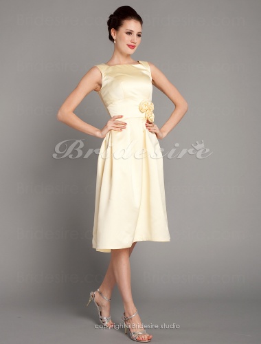 A-line Knee-length Satin Square Bridesmaid/ Wedding Party Dress