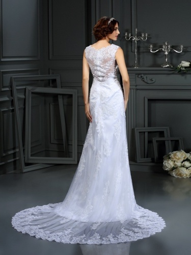 Sheath/Column High Neck Sleeveless Lace Wedding Dress