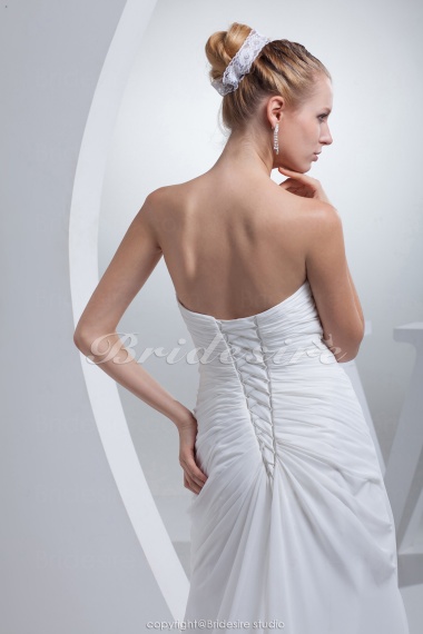 A-line Sweetheart Chapel Train Sleeveless Chiffon Wedding Dress