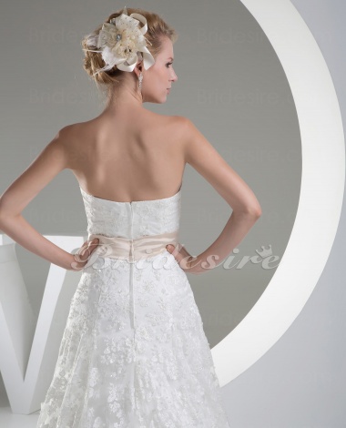 A-line Strapless Court Train Sleeveless Lace Wedding Dress