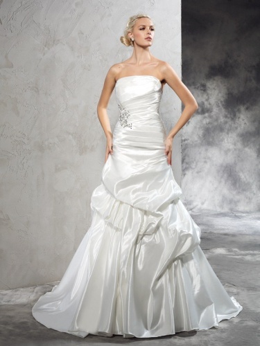Sheath/Column Strapless Sleeveless Satin Wedding Dress