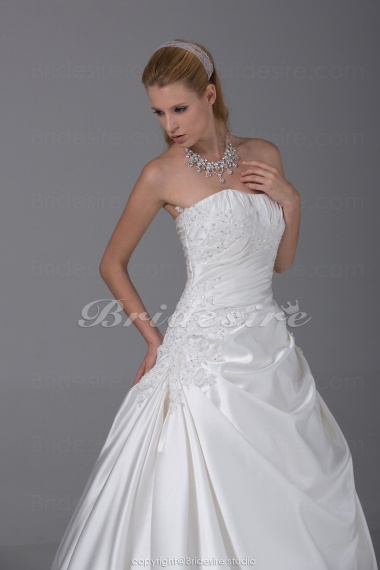 Ball Gown Strapless Floor-length Sleeveless Satin Wedding Dress