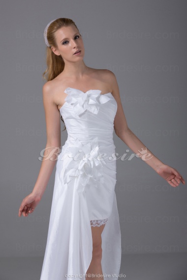 A-line Strapless Asymmetrical Short/Mini Court Train Sleeveless Taffeta Lace Wedding Dress