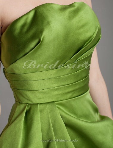 A-line Satin Knee-length Strapless Bridesmaid/ Cocktail Dress