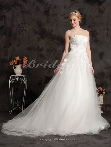 Ball Gown Lace And Tulle Cathedral Train Strapless Wedding Dress