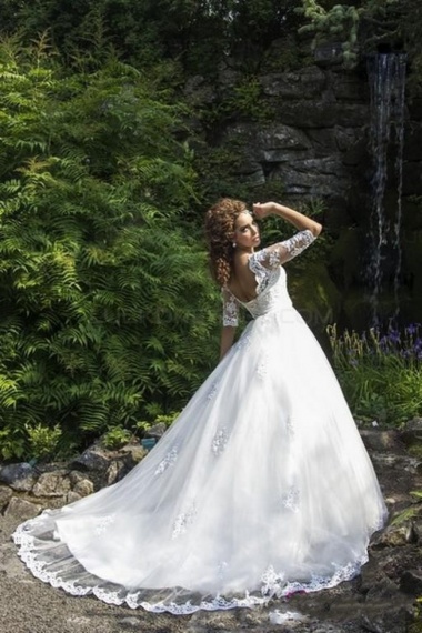 Ball Gown Bateau Half Sleeve Tulle Wedding Dress