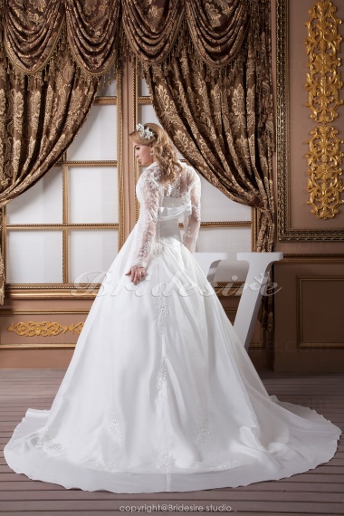 Princess Sweetheart Floor-length Sweep Train Sleeveless Satin Wedding Dress
