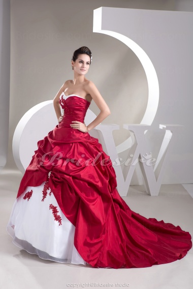 Ball Gown Sweetheart Chapel Train Sleeveless Taffeta Organza Wedding Dress