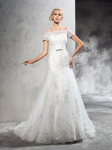 Sheath/Column Off-the-shoulder Short Sleeve Tulle Wedding Dress