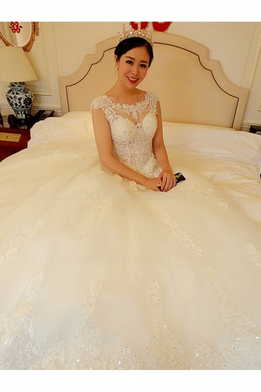 Ball Gown Scalloped-Edge Sleeveless Lace Wedding Dress