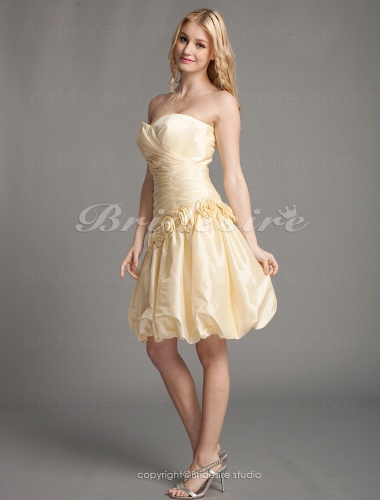 A-line Taffeta Short Mini Sweetheart Wedding Dress