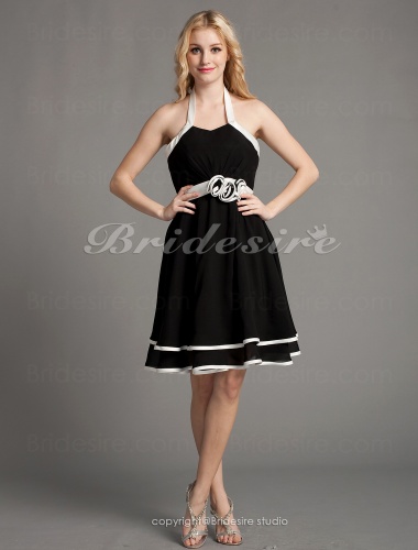 A-line Chiffon Mini/Short Halter Bridesmaid Dress