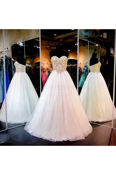 A-line Sweetheart Sleeveless Tulle Wedding Dress