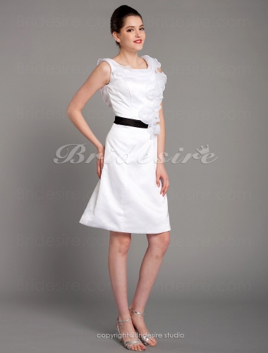 A-line Satin Knee-length Scoop Bridesmaid Dress