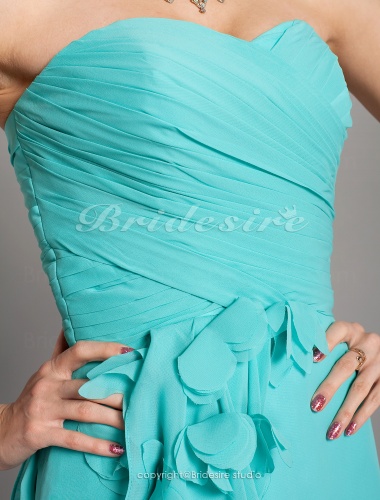 Sheath/ Column Chiffon Knee-length Sweetheart Bridesmaid Dress