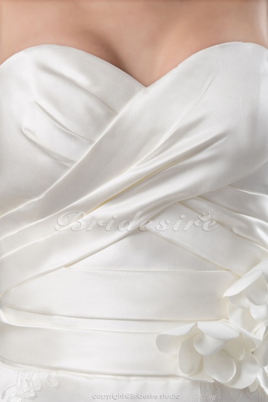 A-line Sweetheart Tea-length Sleeveless Satin Lace Wedding Dress
