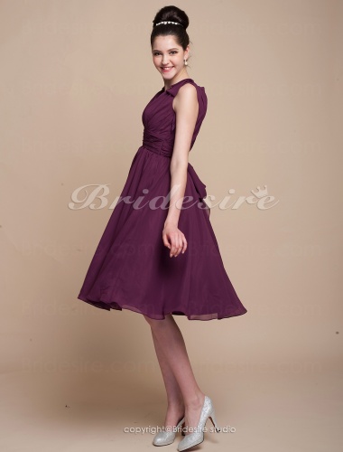 A-line Princess Knee-length Chiffon V-neck Bridesmaid Dress