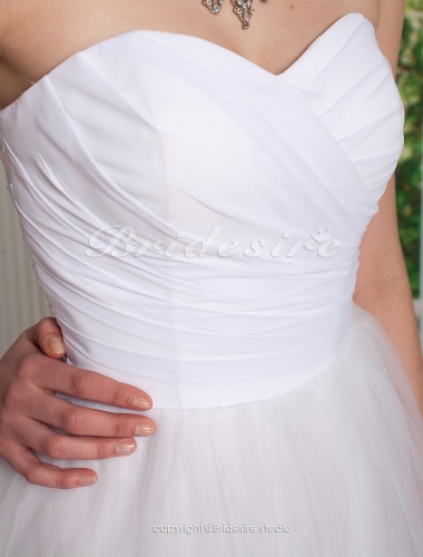 Ball Gown Sweetheart Strapless Taffeta Tulle Knee-length Wedding Dress 