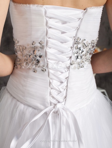 Ball Gown Organza Floor-length Sweetheart Wedding Dress