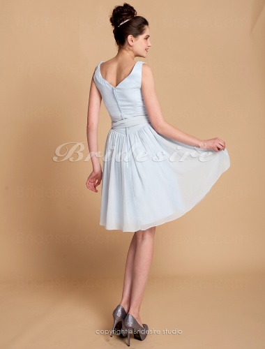 A-line Knee-length Chiffon Cowl Bridesmaid Dress 