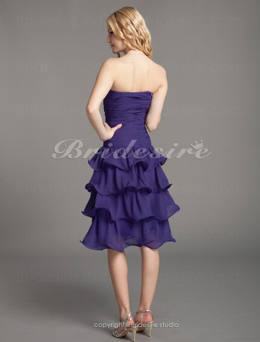 A-line Knee-length Sweetheart Chiffon Tiered Bridesmaid Dress