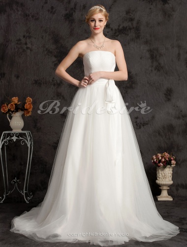 A-line Tulle Court Train Strapless Wedding Dress
