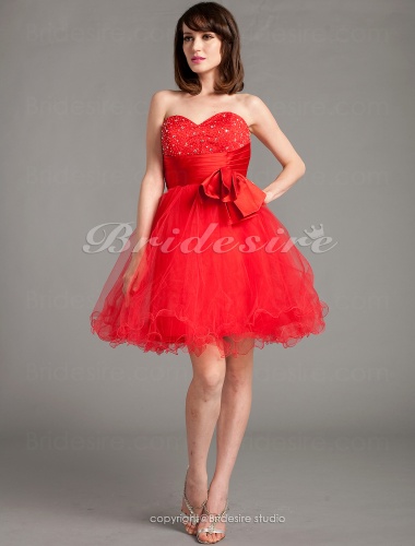 A-line Tulle Knee-length Sweetheart Cocktail Dress