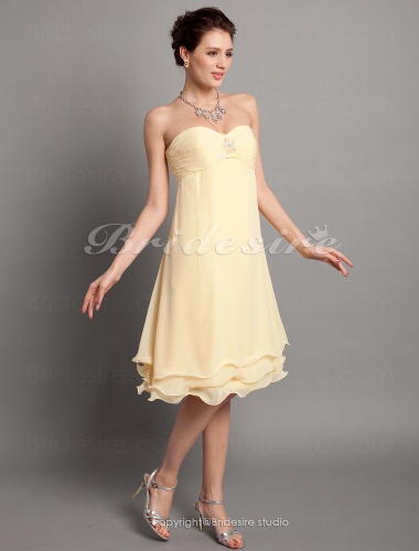 A-line Empire Chiffon Knee-length Strapless Bridesmaid Dress
