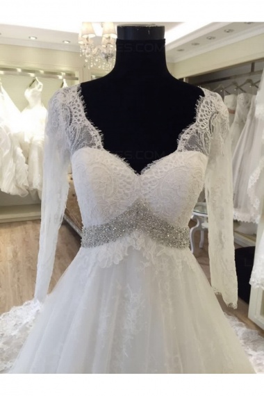 Ball Gown Scalloped-Edge Half Sleeve Lace Wedding Dress
