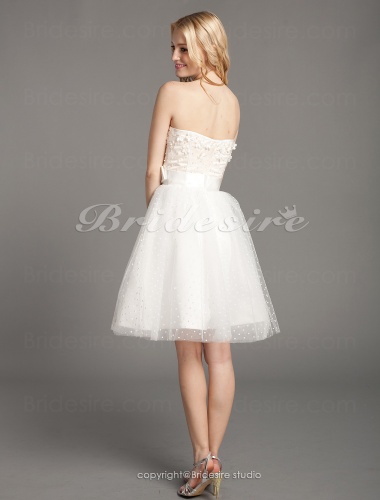 A-line Tulle Knee-length Sweetheart Wedding Dress