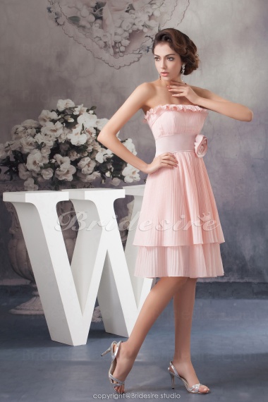 A-line Strapless Knee-length Sleeveless Chiffon Bridesmaid Dress