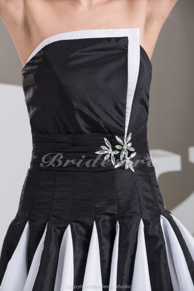 A-line Strapless Short/Mini Sleeveless Taffeta Dress