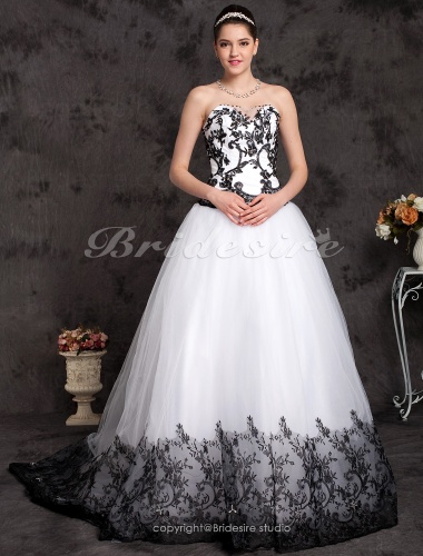 Ball Grown Lace Cathedral Train Strapless Wedding Dress