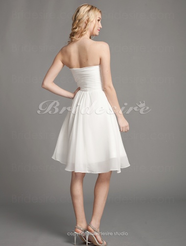 A-line Chiffon Knee-length Strapless Cocktail Dress With Flowers