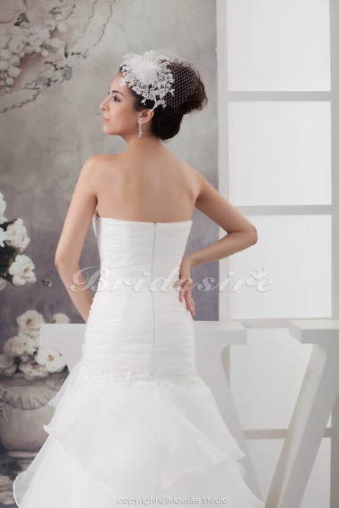 Trumpet/Mermaid Sweetheart Chapel Train Sleeveless Organza Wedding Dress