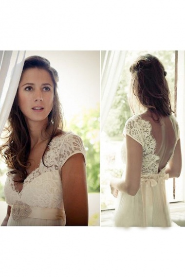 A-line V-neck Short Sleeve Tulle Wedding Dress