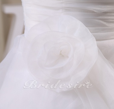 Ball Gown Strapless Chapel Train Sleeveless Organza Lace Wedding Dress
