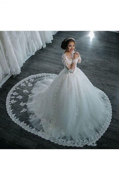 Ball Gown Scoop Long Sleeve Lace Wedding Dress