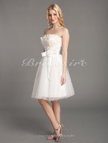 A-line Tulle Knee-length Sweetheart Wedding Dress