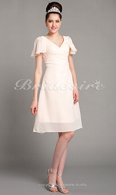 A-line Knee-length Chiffon V-neck Bridesmaid Dress