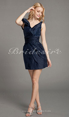 Sheath/ Column Taffeta Short/ Mini V-neck Bridesmaid Dress
