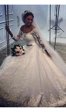 Ball Gown Scalloped-Edge 3/4 Length Sleeve Tulle Wedding Dress