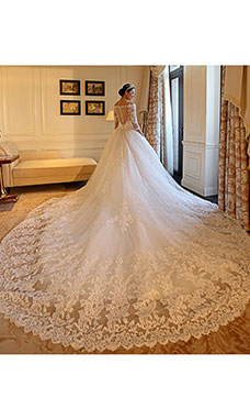Princess Off-the-shoulder Sleeveless Lace Wedding Dress