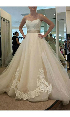 Ball Gown Sweetheart Sleeveless Organza Wedding Dress