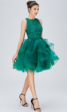 Ball Gown Scoop Short/Mini Tulle Homecoming Dress with Lace